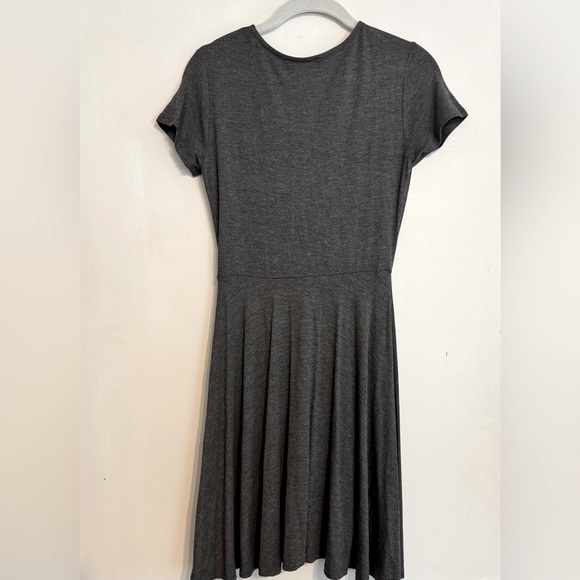 Gray Wrap V-Neck Dress with Tie Front - Picture 2 of 4